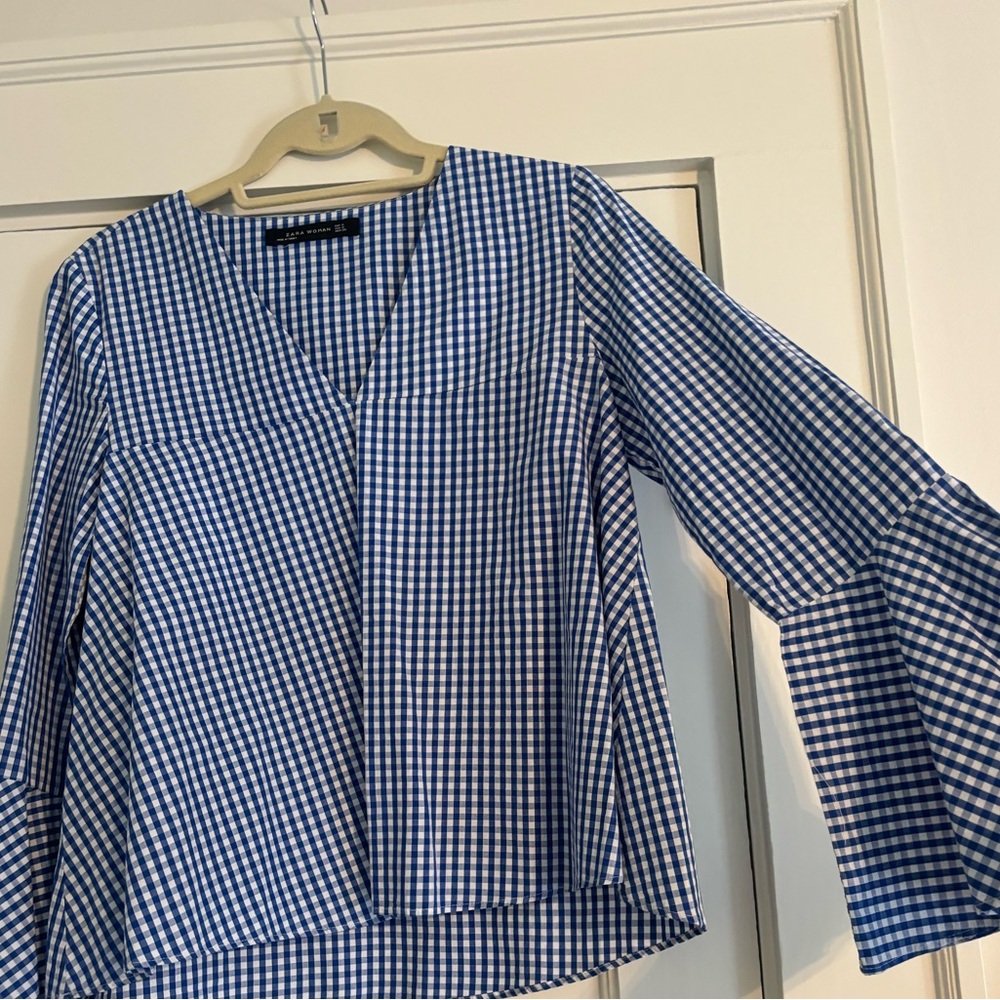 Zara size small v neck striped top